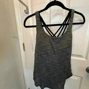 Lululemon Tank with Built-in Criss-cross Shelf Bra Size 8